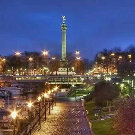 Heart Of And Magical View Of The Seine River By Weekome Apartamento Paris